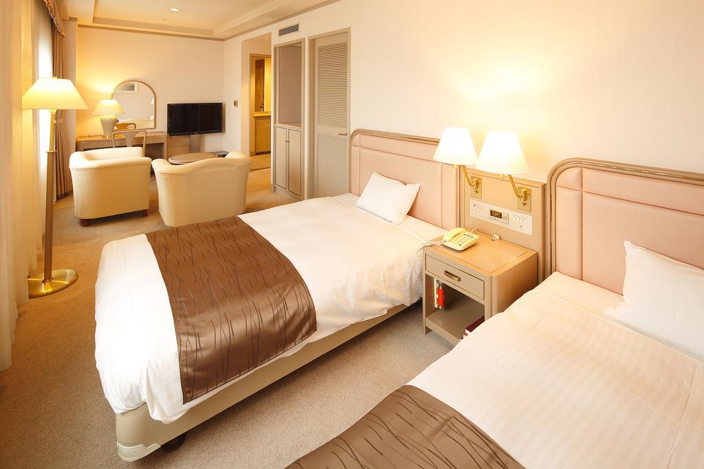 Hotel New Omi Omihacsiman Kültér fotó